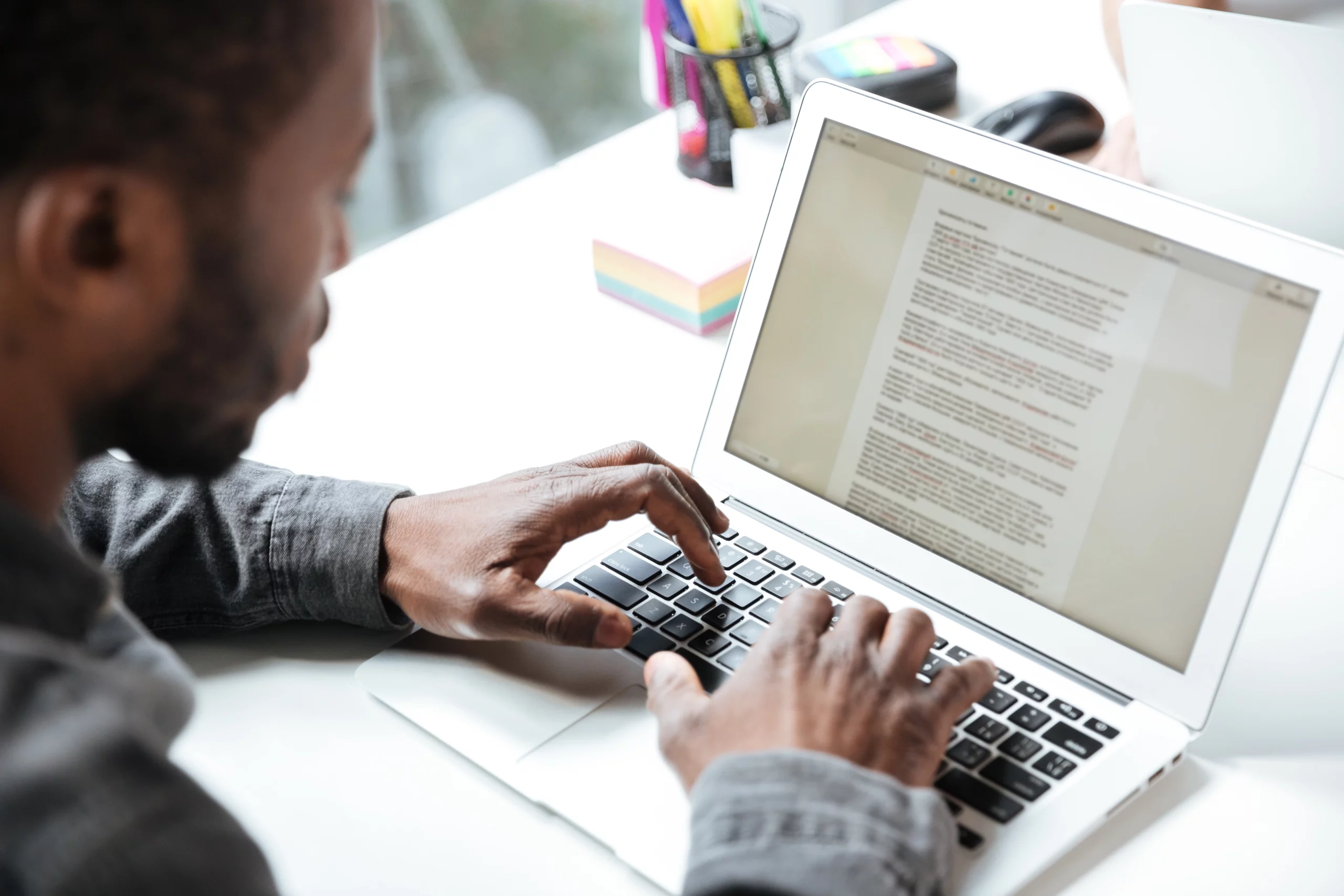 User Experience (UX) Design: Enhancing Website Engagement and Conversion